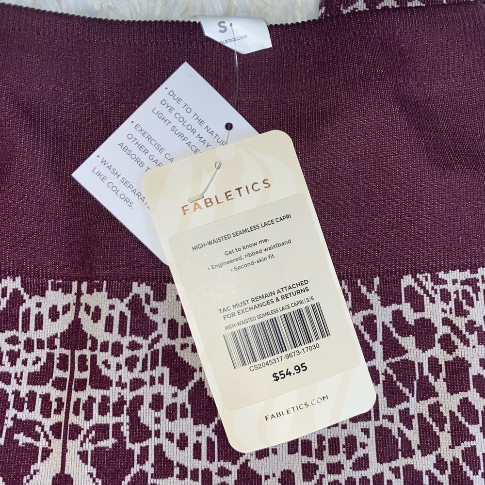 {FABLETICS} High-Waist Capri Legging S! - Picture 3 of 6